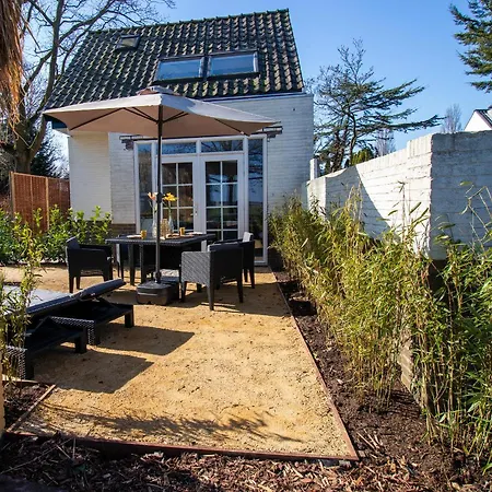 Wellness Lodge Aan De Braassem Rijnsaterwoude Exterior photo